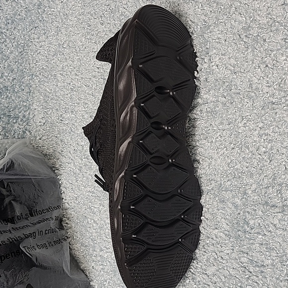 Light weight sneakers - Picture 4 of 4